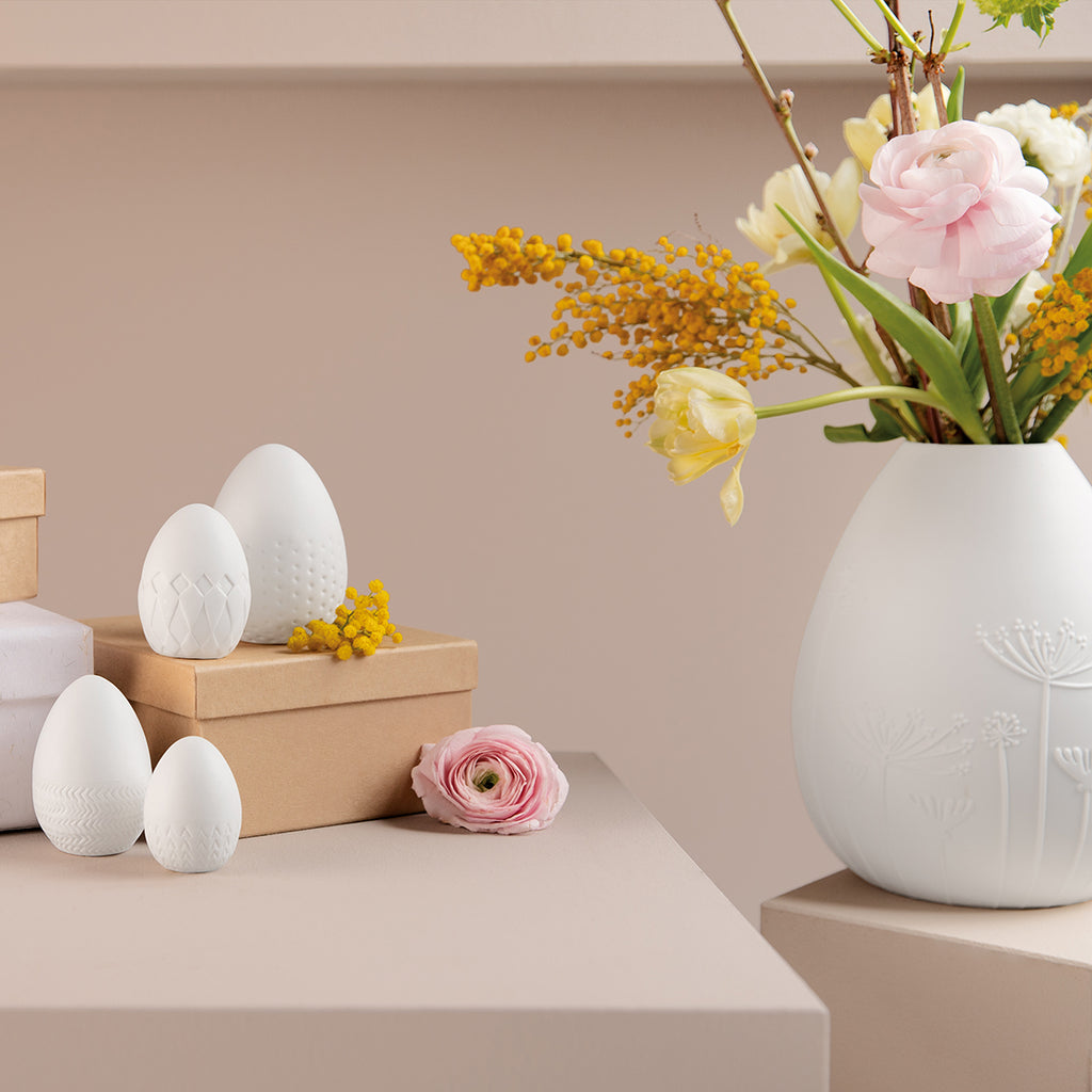 Vase. Floral