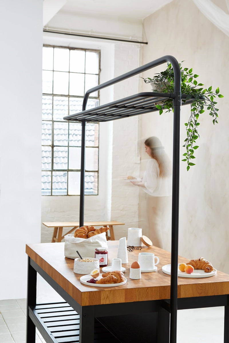 Breakfast collection basket