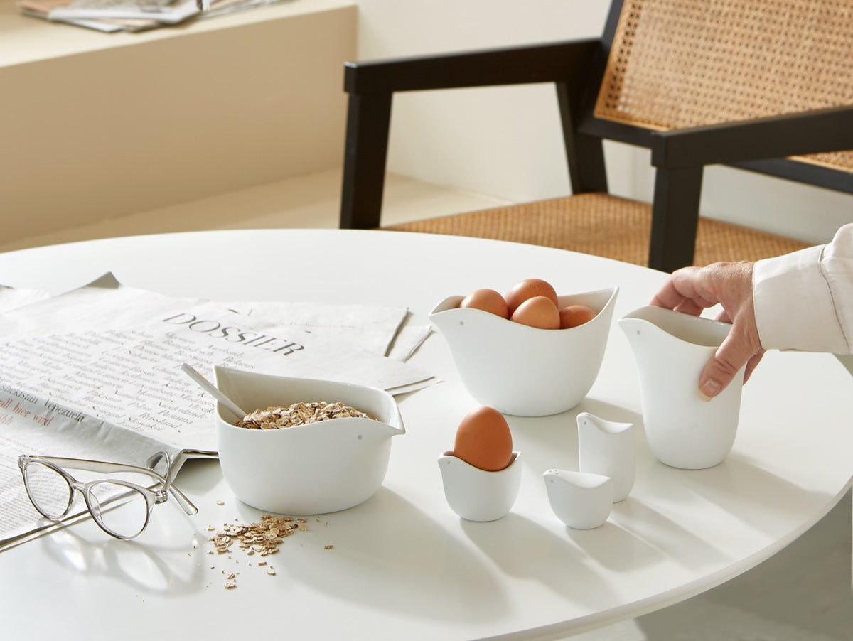 Bird egg cup