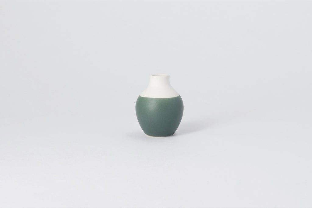 Mini bottle vases green Set 5-8,5x3,5-4,5cm