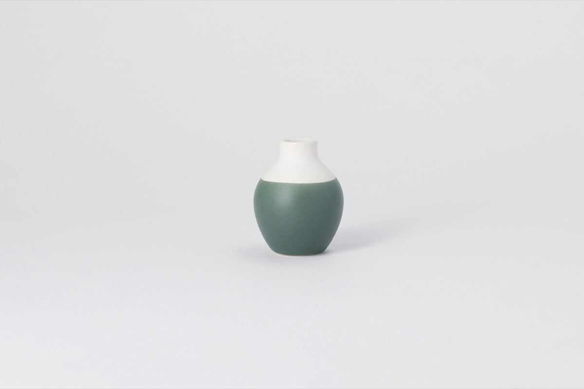 Mini bottle vases green Set 5-8,5x3,5-4,5cm