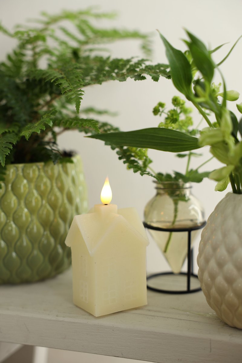Ideas 4 Seasons LED wax house l.6,3 w.5 h.12 cm creme — Ideas4Seasons