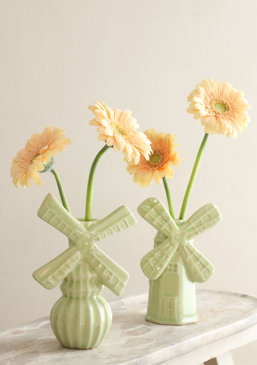 Ideas 4 Seasons Vase Windmill l.10,5 w.6,5 h.15,5 cm 2 ass soft green — Ideas4Seasons