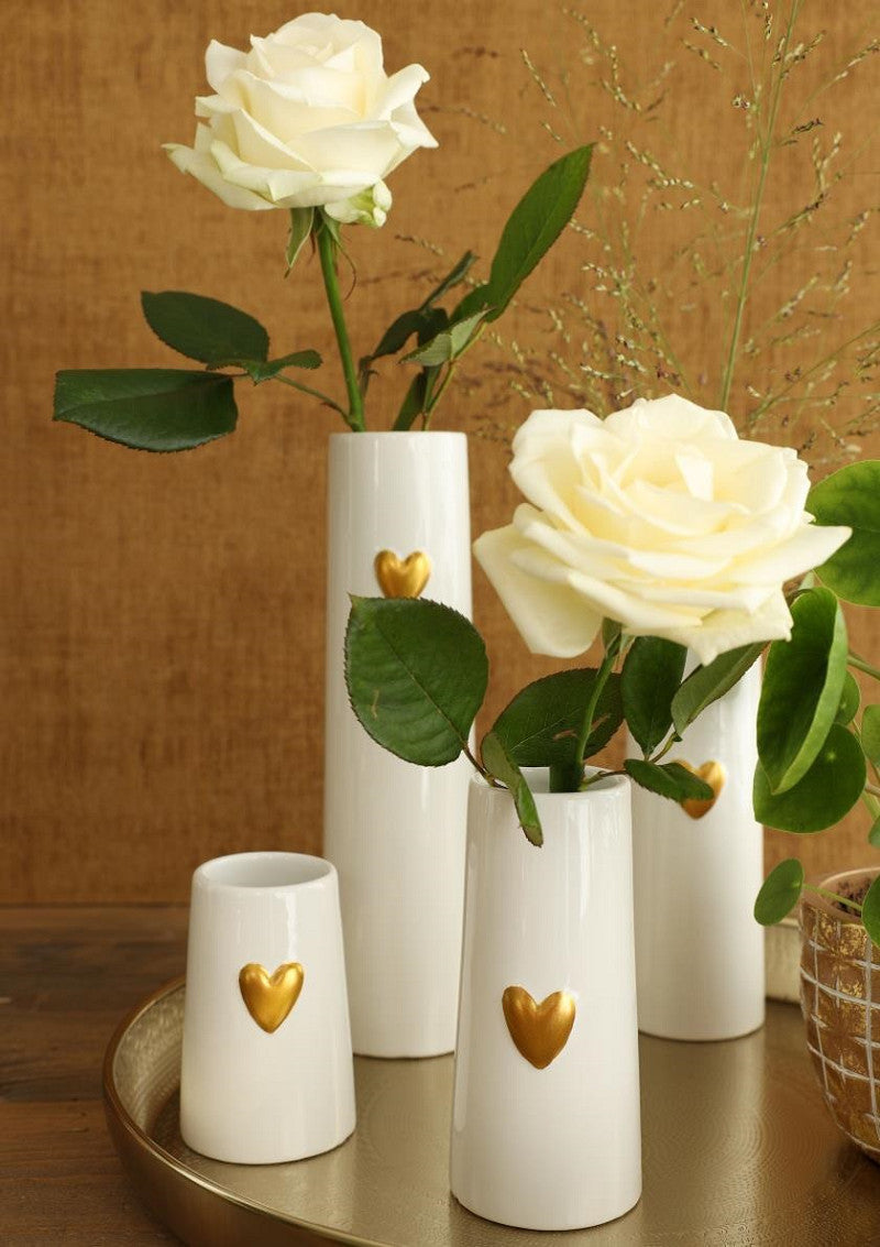 Conical vase w golden heart, white Ø6 h.17 cm