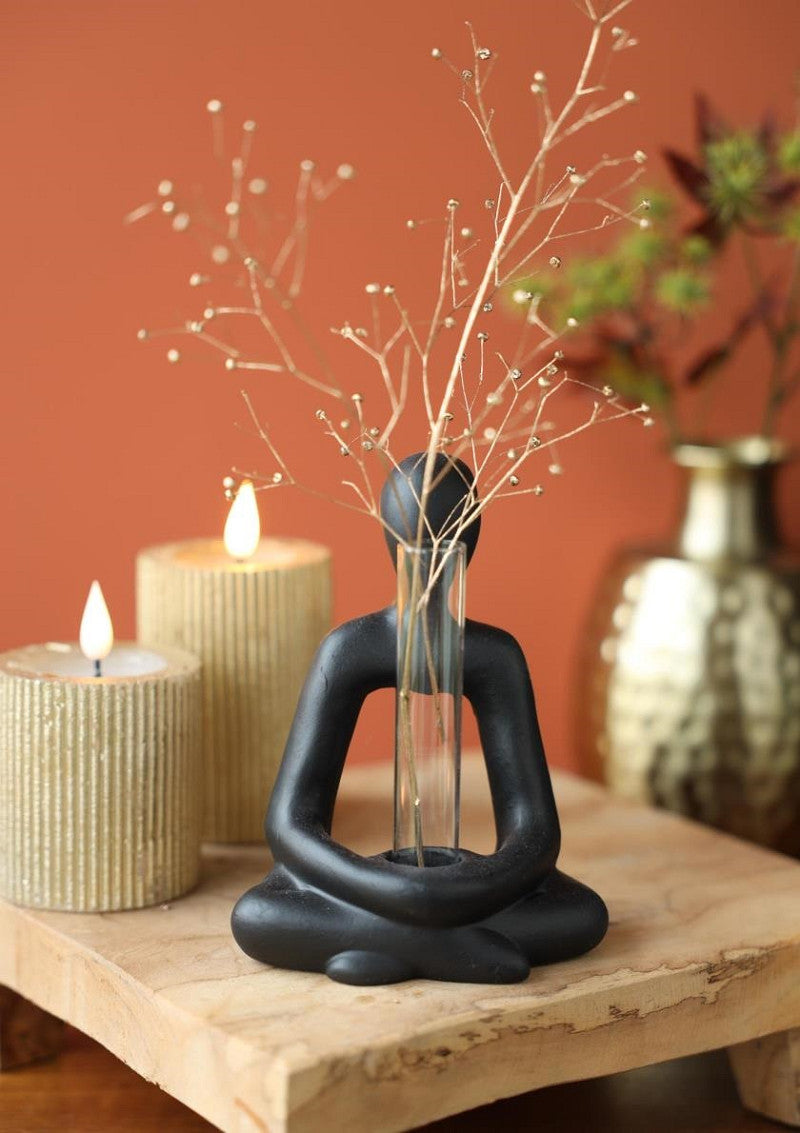 Embrace pot with tube l.11,5 w.7,3 h.15,2 cm black