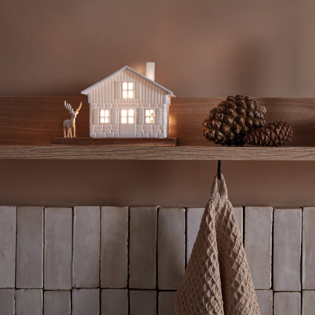 Rader Lighthouse ski hut 18x12x13cm