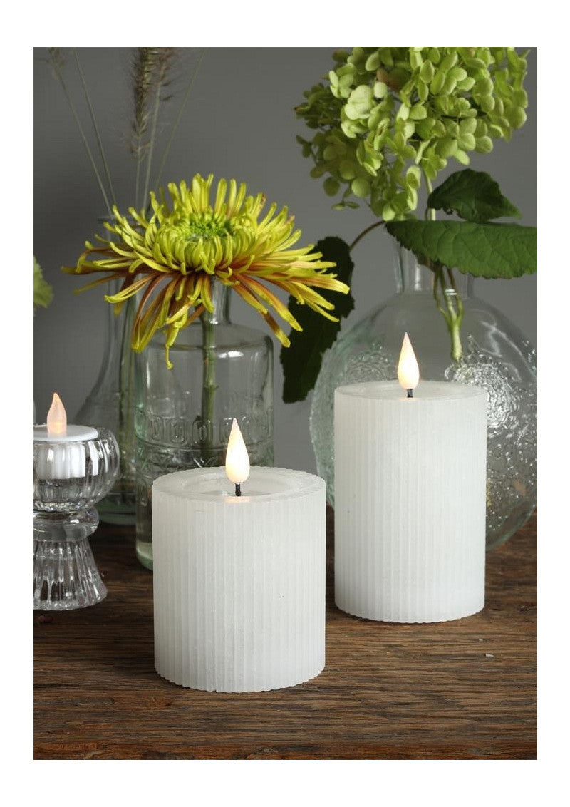 Ideas 4 Seasons LED Rustic Pillar Candle Ø7 h. 7,5cm Creme w. timer