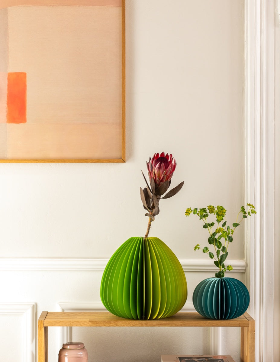 Paper vase 'Yuki' green