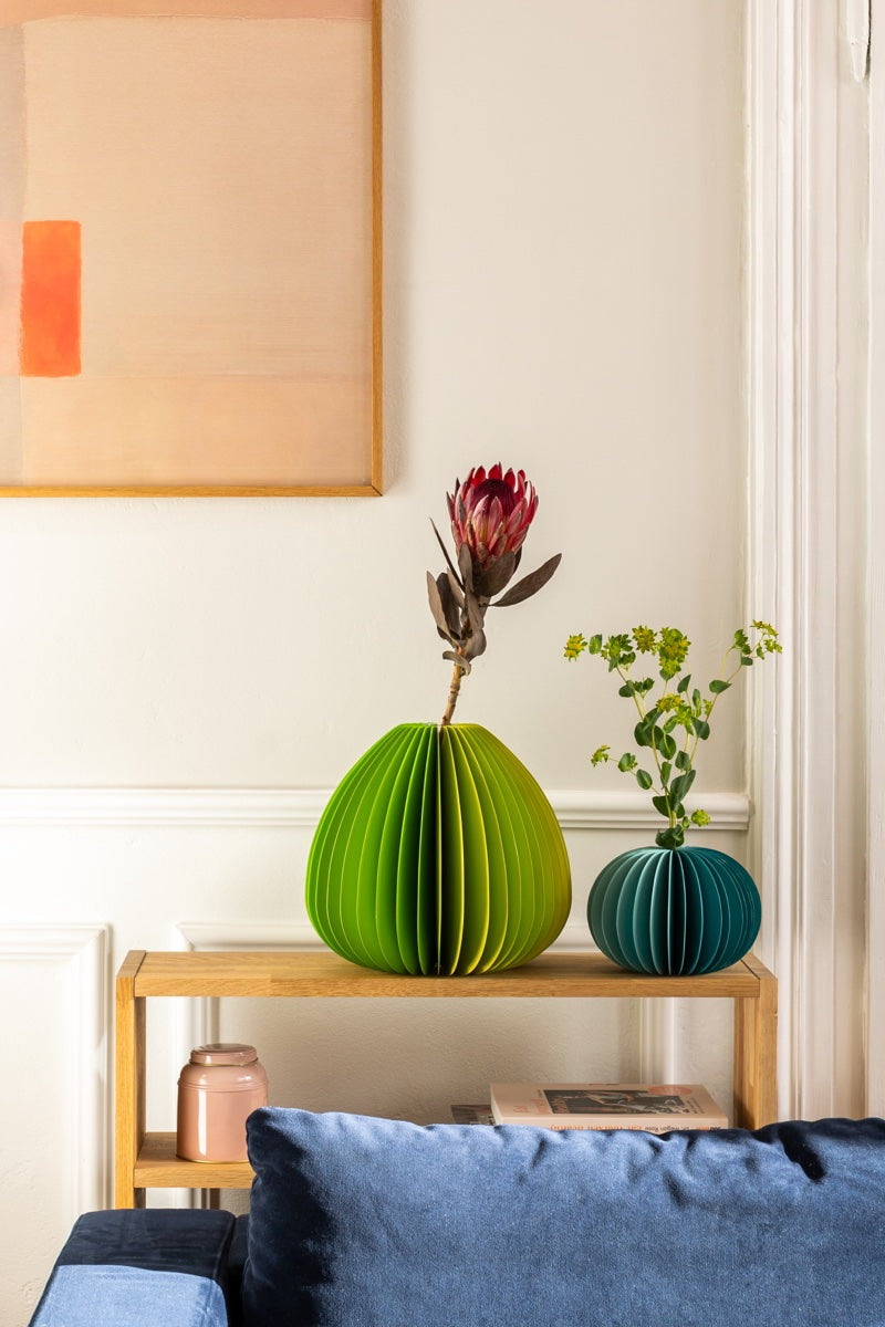 Paper vase 'Yuki' green