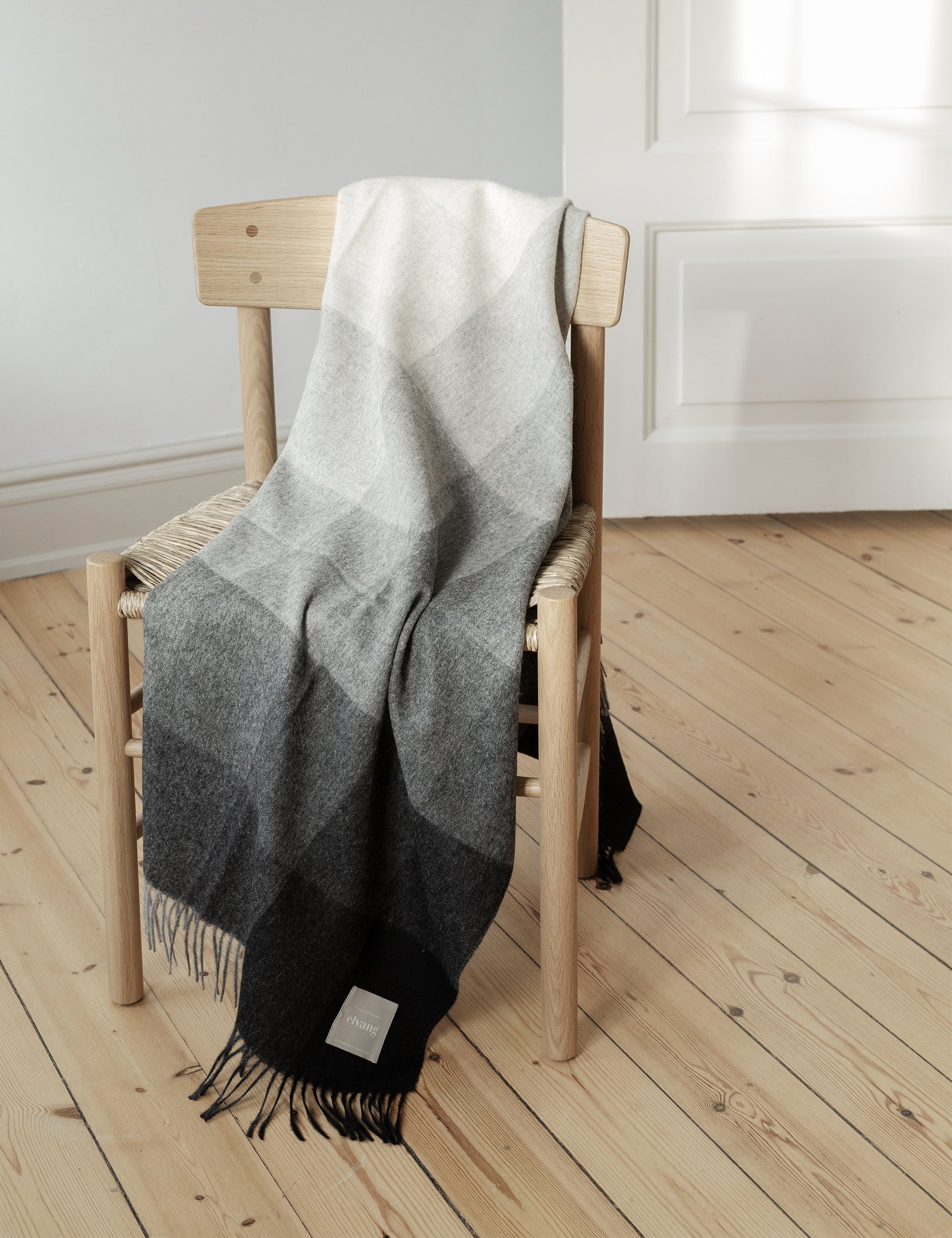 Inca Stones throw Brown