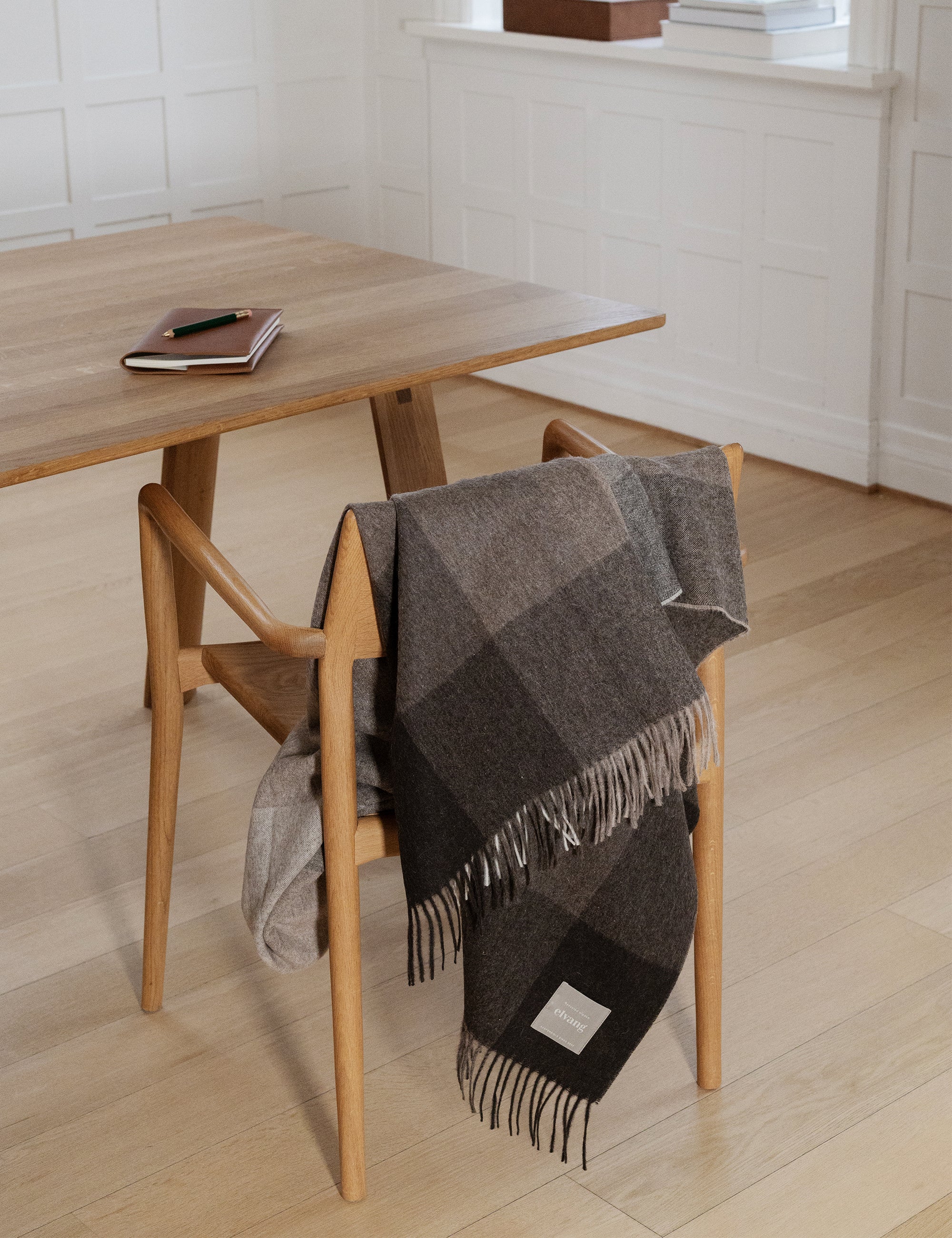Inca Stones throw Brown