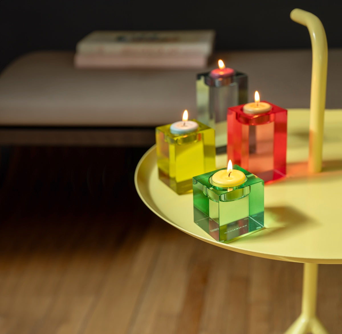 Glassblock candleholder 'Vela'
