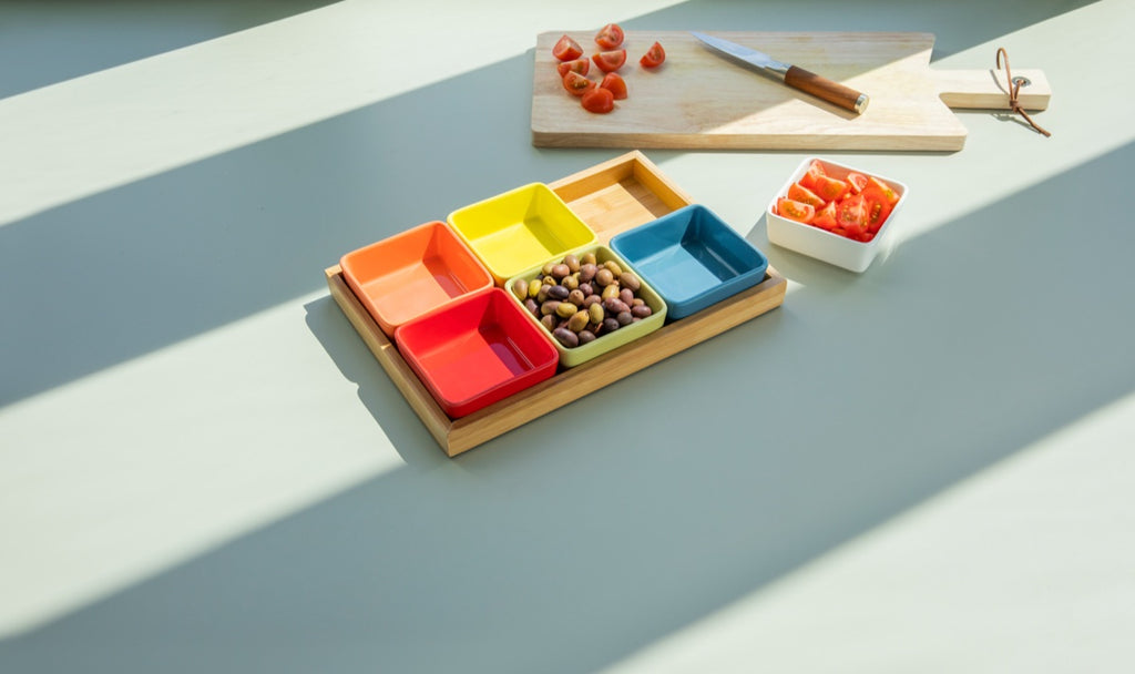 Bowl set with wooden tray no. 1, set of 7