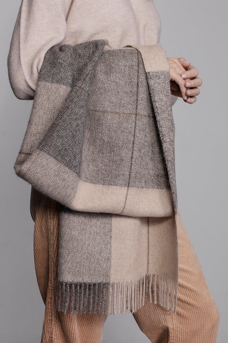 Praque scarf Beige/dark grey