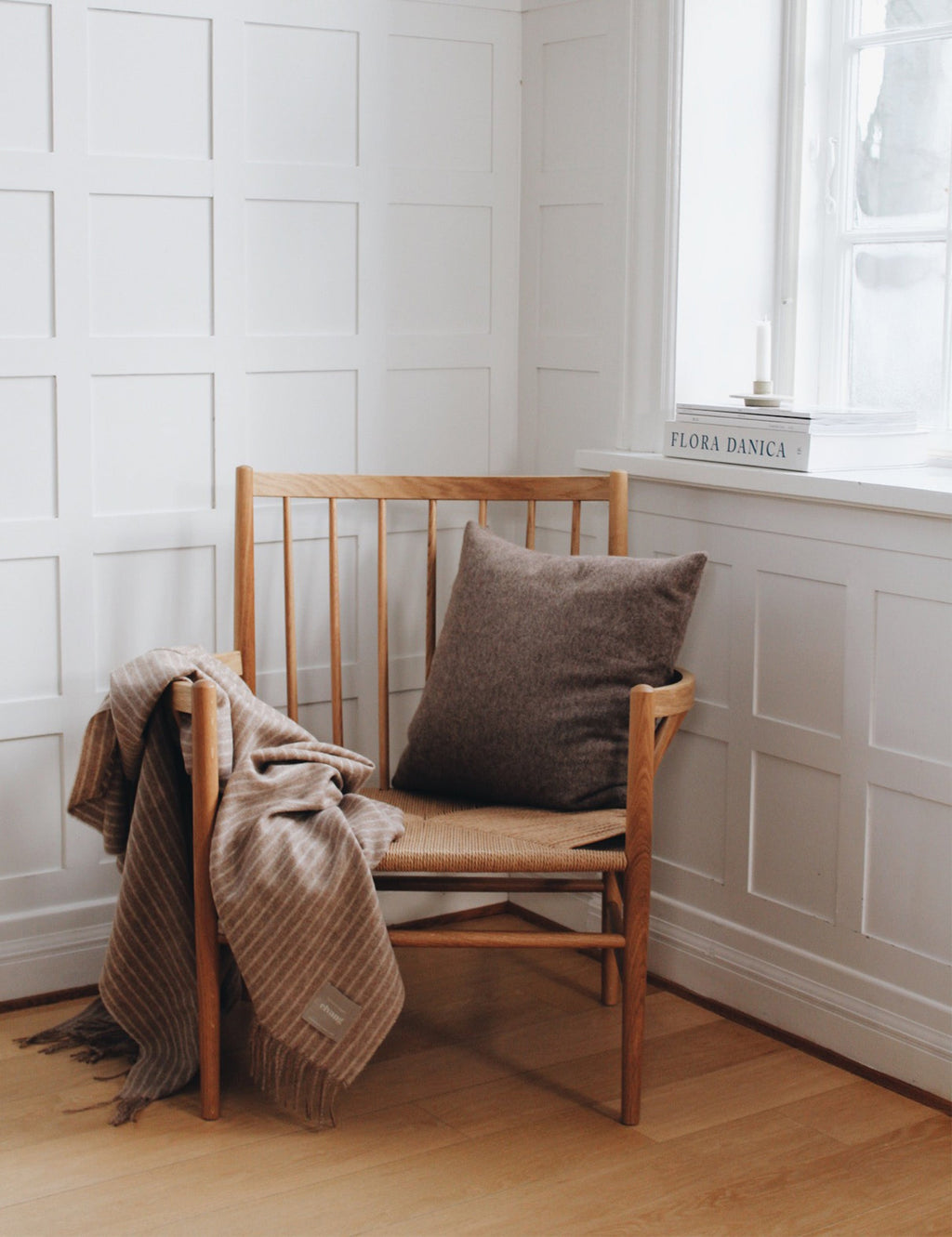 Stripes throw Green