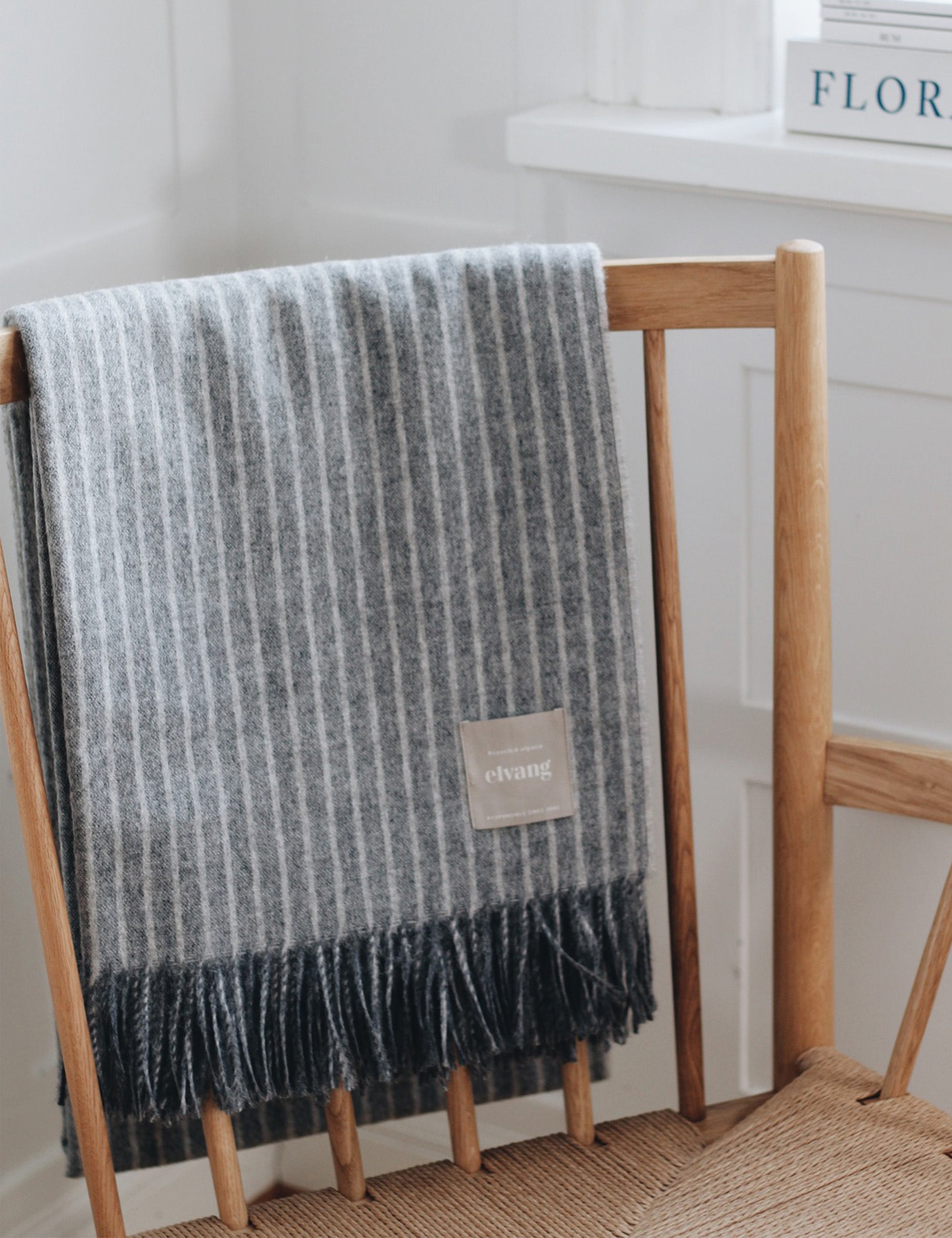 Stripes throw Green