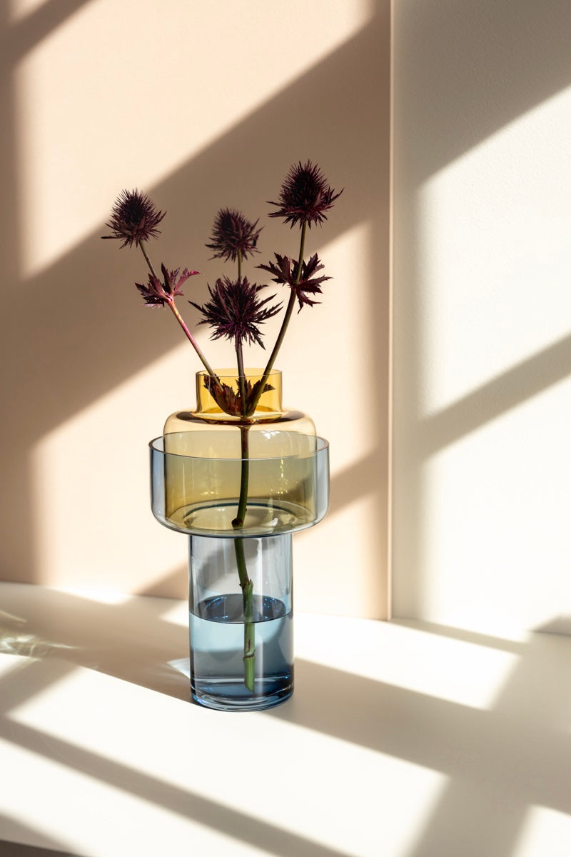 Glass vase 'Aura' amber