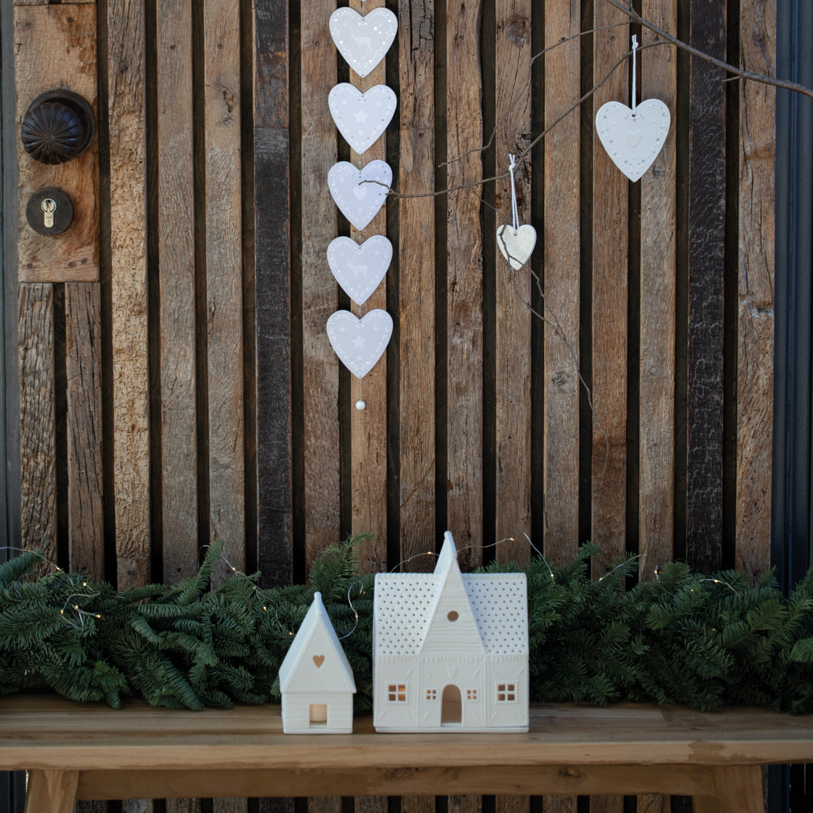Gingerbread house heart 8x8x13.5cm