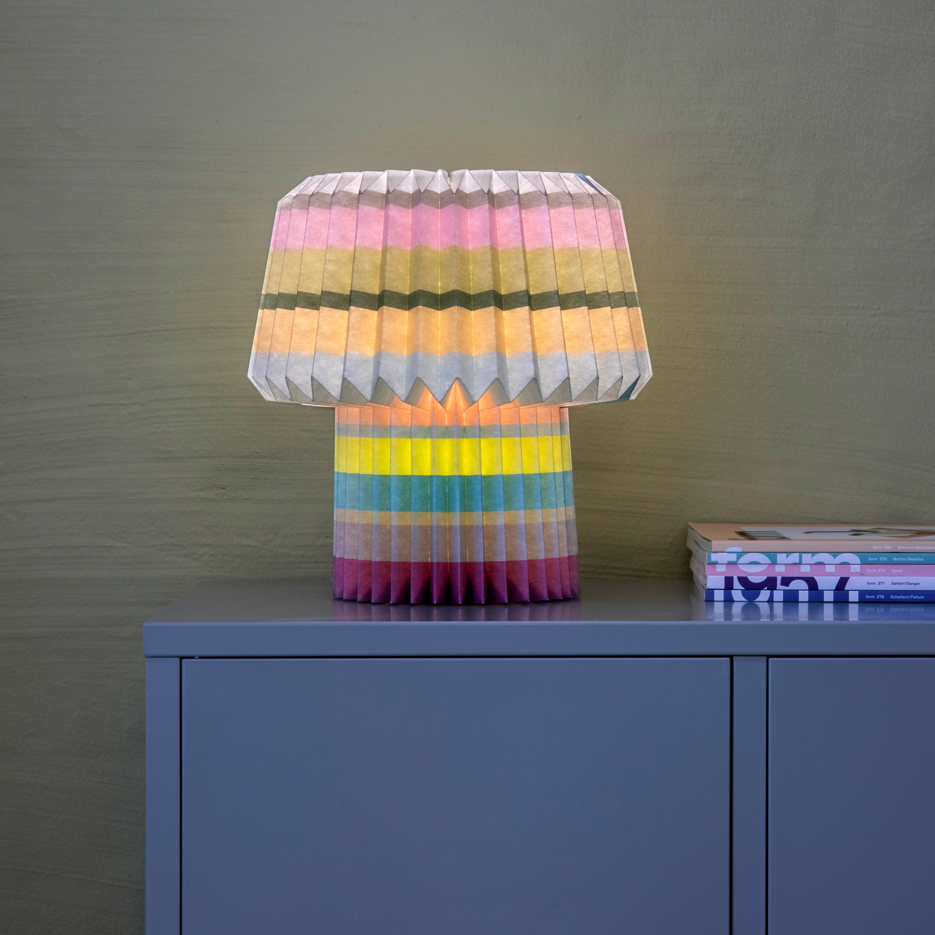 Paper lamp Anna 'stripes'