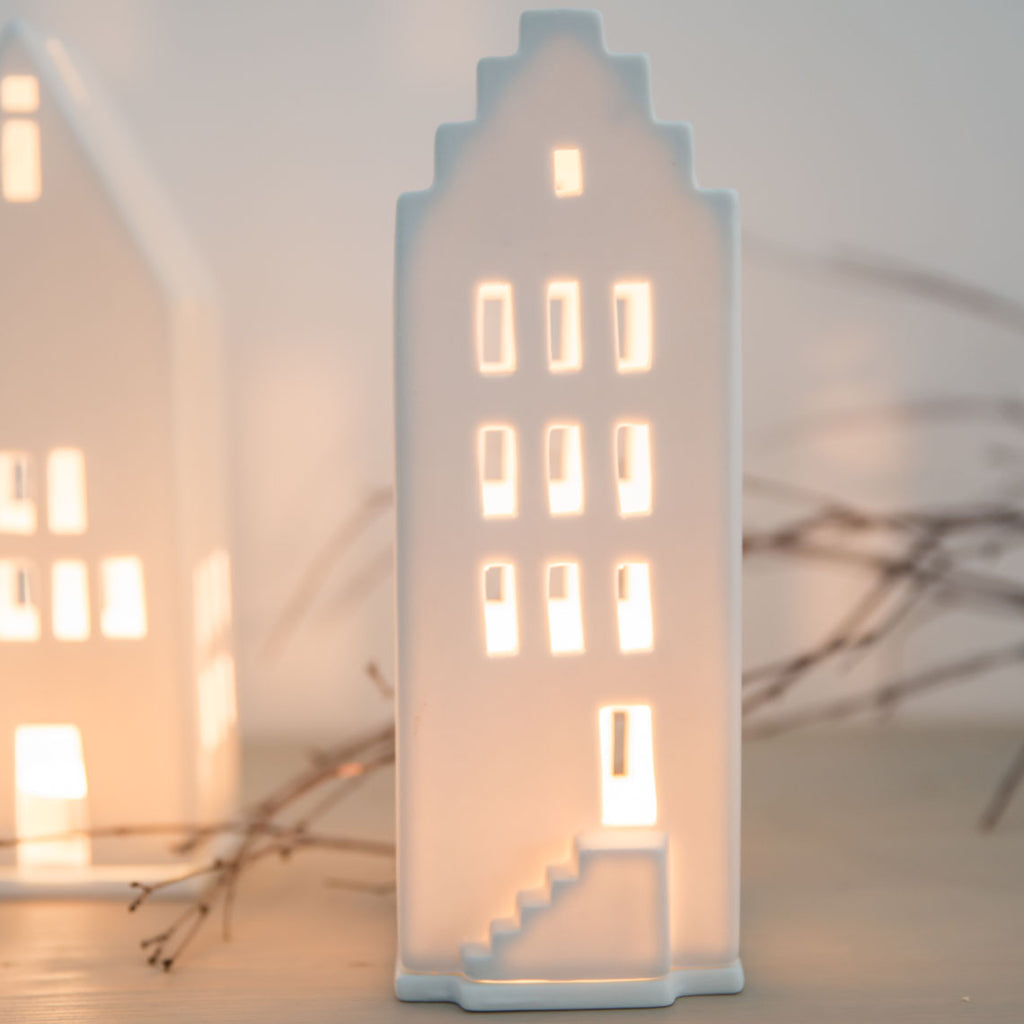 Rader Light house- Gable house 7.5x9x20cm
