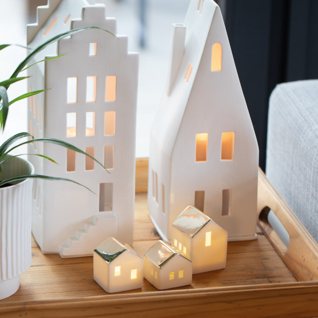LED Mini light house large 4.5x4.5x7cm