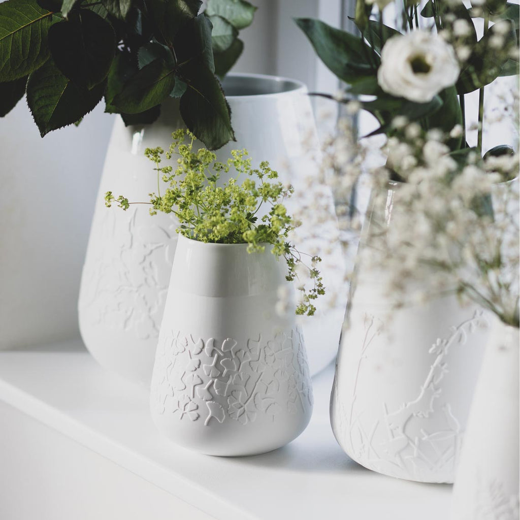 Porcelain vase floral grasses Diameter11.5-17.5cm Height.23.5cm
