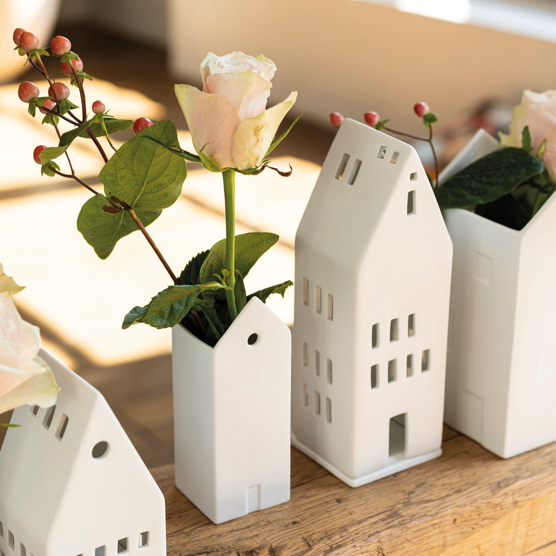 House of nice things tower 5.5x5.5x15cm